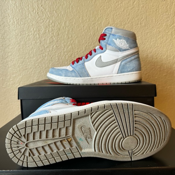 Jordan 1 retro High OG Hyper Royal  size 10.5 - Picture 2 of 6